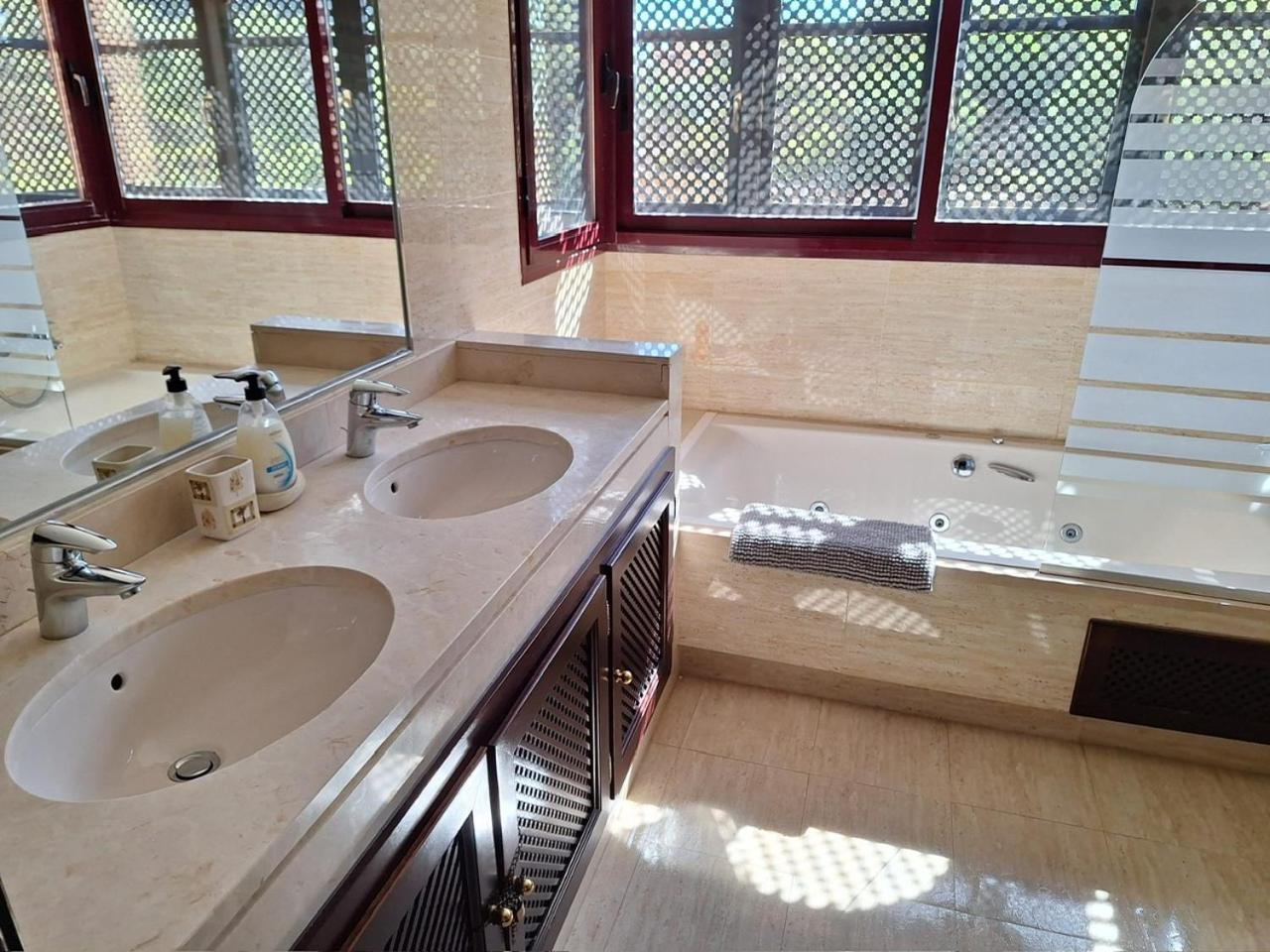 El Soto De Marbella Free Golf-Tennis-Padel-Gym 2 Bedroom Penthouse La Mairena Bagian luar foto
